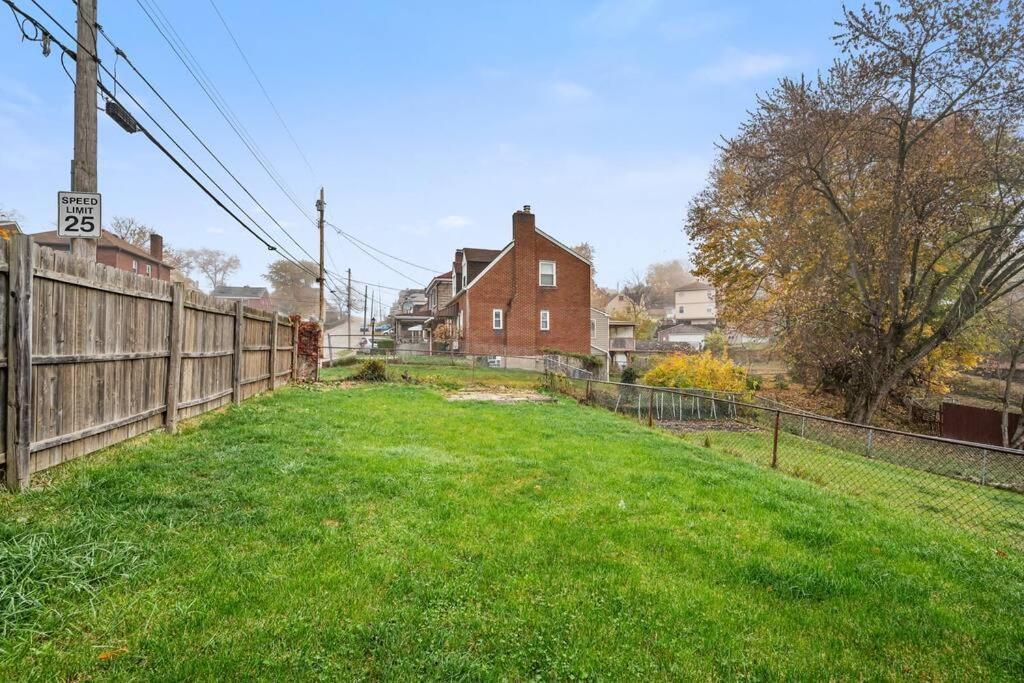 Open Floor Spacious Home, 15Min From Downtown, Private Garage, Kids Friendly Pittsburgh Extérieur photo
