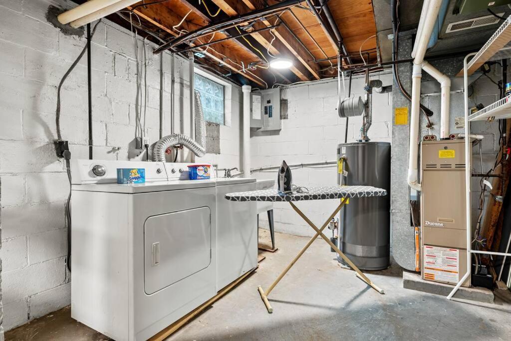 Open Floor Spacious Home, 15Min From Downtown, Private Garage, Kids Friendly Pittsburgh Extérieur photo